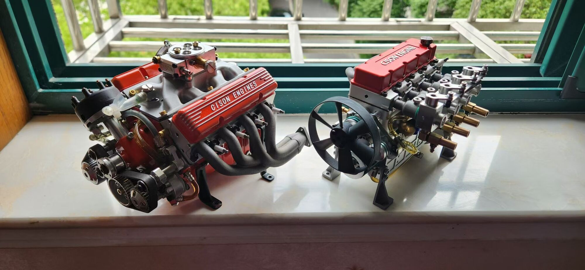 CISON V8 Engine Small-block 44CC 1/6 Scale Water-Cooled 4-Stroke 8-Cylinder Gasoline Engine Internal Combustion V8 Engine Model Kit that Works